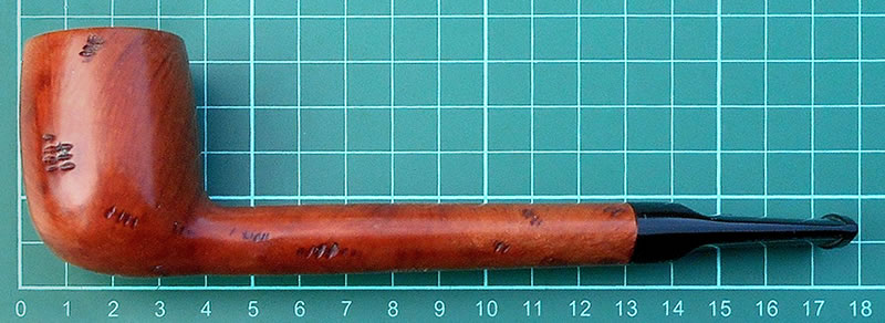 Lorenzo Canadian shape Spot-carved pipe